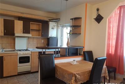 Apartament cu 2 camere decomandat în Drumul Taberei