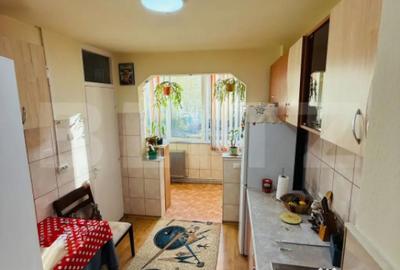 Apartament cu 2 camere decomandat, mobilat în Tractorul - 1