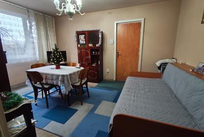 FARA COMISIOANE apartament cu 2 camere la etajul 2  la 3 minute de metrou - 9