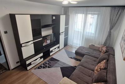 Apartament cu 2 camere decomandat în Tractorul - 3