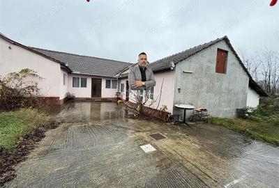 Casă cu Teren 1439 Mp în Central - 18