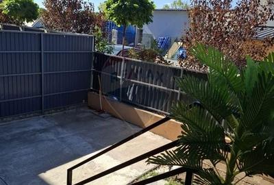 Apartament cu 3 camere  cu loc de parcare si curte proprie -de vanzare - 15