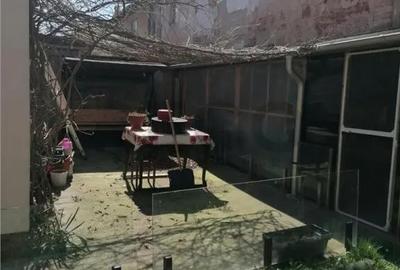 Casă cu 6 camere cu Teren 350 Mp în Central - 2