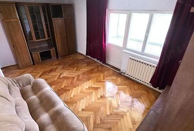 Apartament cu 3 camere decomandat în Micro 17 - 11