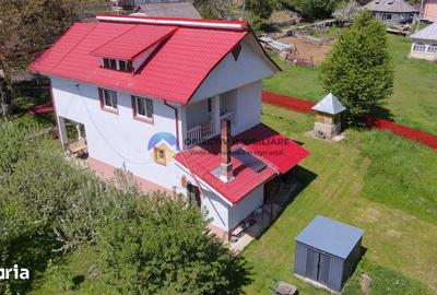 Casă cu 4 camere cu Teren 1800 Mp în Alexandru cel Bun - 2