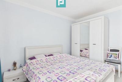 Apartament cu 4 camere decomandat în Valenta - 4