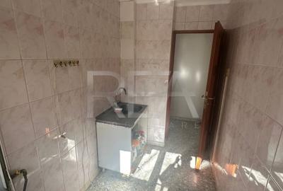 Apartament 3 Camere , Semi-Decomandat , Etaj 2/4 , Zona Brancoveanu - 9