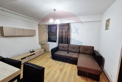 Apartament cu 3 camere semidecomandat, mobilat în Berceni