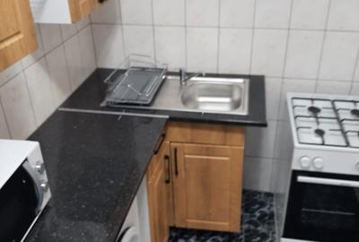 Garsonieră decomandată, mobilată în Titan - 11