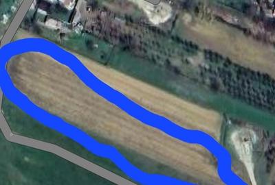 Teren de 8000 mp, în Exterior Vest - 1