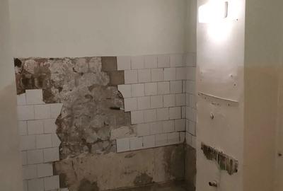 Vand apartament 2 camere Petro?ani - 2