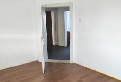 Ap 2 camere dec etj 1 Progresul - 1