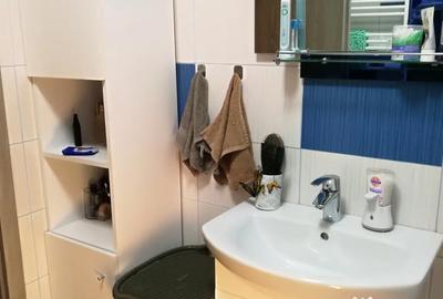 Apartament cu 3 camere semidecomandat în Central - 8
