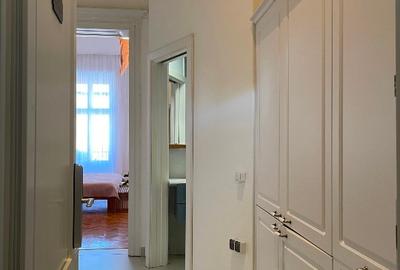 Apartament cu 4 camere circular în Central - 11