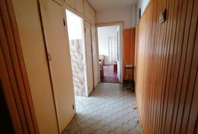 Vand apartament 2 camere Curtea de Arges Vand apartament 2 camere Curtea de Arges - 1