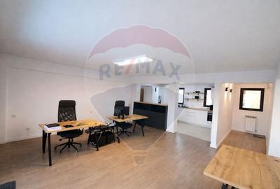 Pta Unirii - 96 mp Spațiu de birouri / rezidential + 1 loc parcare - 1