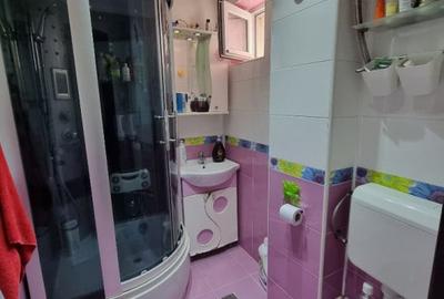 Apartament cu 4 camere decomandat în Titan - 5