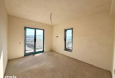 Casă cu 4 camere cu Teren 564 Mp în Dâmbul Rotund - 2