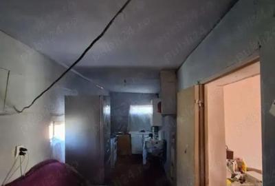 Casă cu 4 camere în Botoroaga - 7