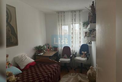 Apartament cu 3 camere decomandat, mobilat în 9 Mai - 3
