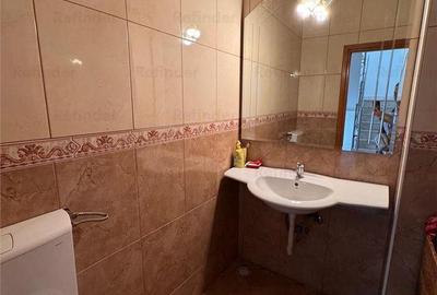 Casă cu 6 camere cu Canalizare în Vatra Luminoasă - 4