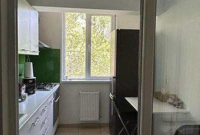 Apartament cu 3 camere semidecomandat, mobilat în Lujerului - 5