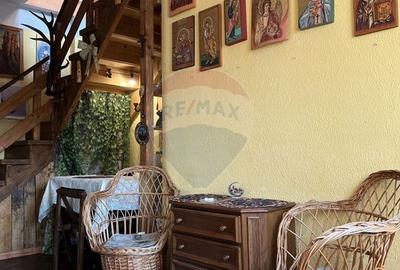 Casă cu 3 camere cu Teren 128.88000488281 Mp în 1 Mai - 15