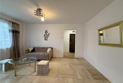 Apartament cu 2 camere semidecomandat, mobilat în Podu Roș - 1
