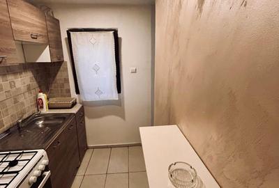 Apartament cu 2 camere decomandat în Șimnicu de Jos - 3