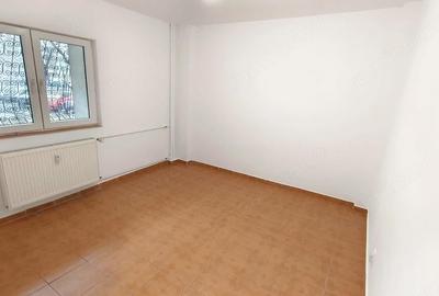 Apartament cu 4 camere semidecomandat în Turda - 7