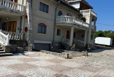 Casă individuală cu 15 camere cu Garaj în Comănești - 12