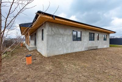 Casă cu 4 camere în Exterior Vest - 8
