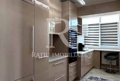 Apartament cu 3 camere decomandat în Orașul Nou - 1