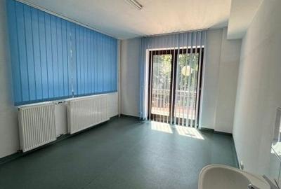 Casa spatioasa cu 17 camere in Militari - 3