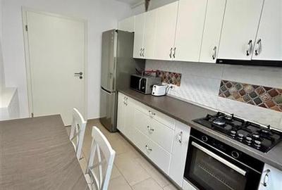 Decomandat,incalzire pardoseala,discret ariat,2 balcoane,loc parcare,Tractorul, - 15