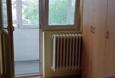 Garsonieră Tătărași str Eternitate in bloc de apartamente - 2