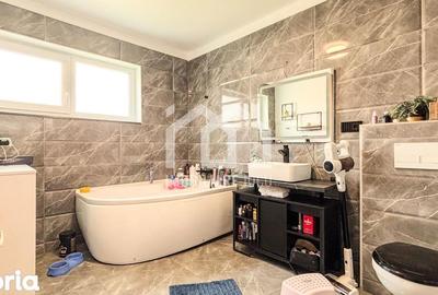 Casă cu 4 camere cu Teren 400 Mp în Jucu - 6