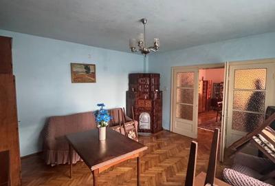 Casă cu 3 camere cu Teren 4000 Mp în Central - 7