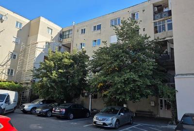 Apartament 3 camere, Independentei - 9