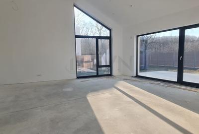 REV2004530 Vila de vanzare la padure  in Corbeanca - 5