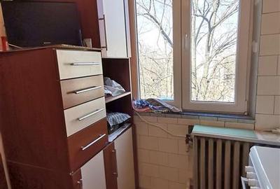 Apartament cu 3 camere decomandat, mobilat în Rahova - 12