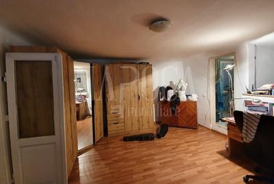 Apartament cu 2 camere semidecomandat în Central - 2