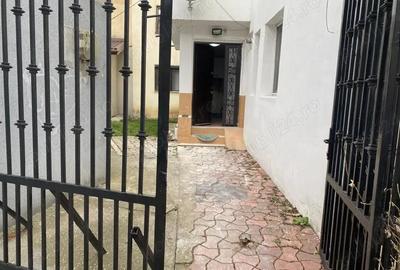 Apartament cu 3 camere decomandat în Central - 4