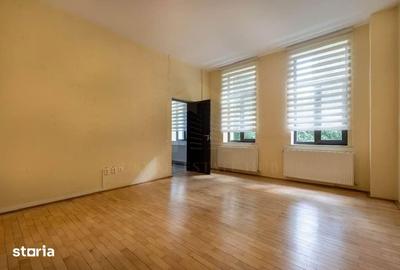 Casă cu 4 camere cu Teren 100 Mp în Central - 7