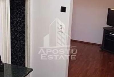 Apartament cu 2 camere, etaj 4 cu acoperis, zona Dacia - 5