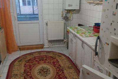 Apartament cu 2 camere decomandat în Tichilești - 3
