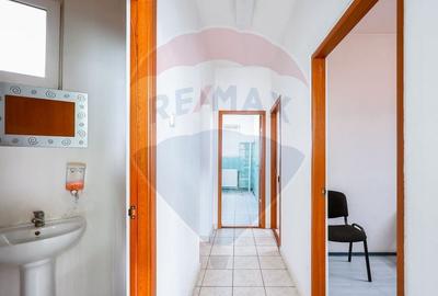Casa cu destinatie de spatiu comercial, zona Episcopia - 4