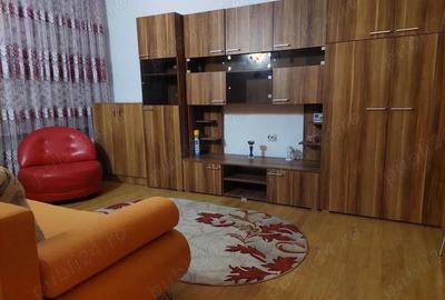 Ofer spre inchiriere apartament 2 camere ultracentral Bacau, renovat, mobilat, utilat - 4