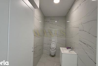 Spațiu comercial, de 55 mp, în Central - 3