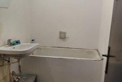 Apartament cu 3 camere semidecomandat în Țiglina 1 - 4